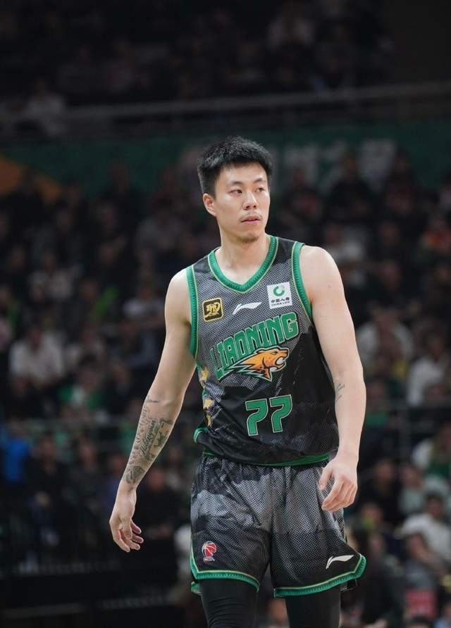 下载-媒体人:张镇麟加盟上海的转会费不菲,赵睿连他的一半都不到