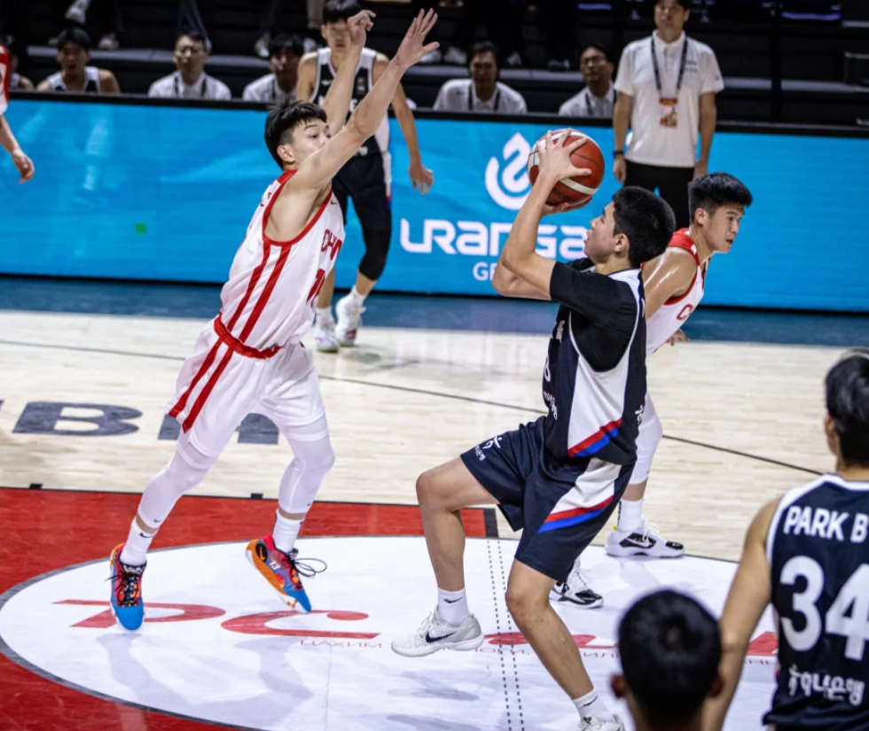 华体会 hth-中国男篮又出内线天才?15岁少年已2.08米 三战50+38+7帽看齐周琦