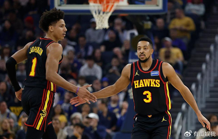 华体会 hth-库里巴特勒61分勇士负老鹰！肯纳德6记三分 麦科勒姆首秀12分4助|斯蒂芬·库里|吉米·巴特勒|奥孔古|追梦|亚特兰大老鹰队_新浪体育_新浪新闻