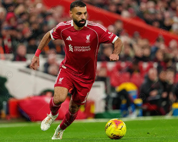 下载-萨拉赫对阵纽卡斯尔老将的一次动作引发警钟|穆罕默德·萨拉赫|利物浦|特里皮尔|史蒂夫-尼科尔|穆罕默德-萨拉赫_新浪体育_新浪新闻