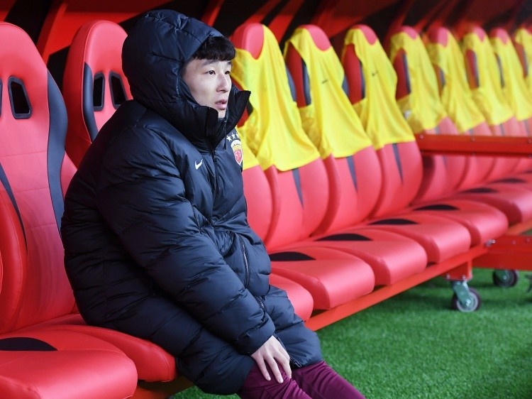 华体会app下载入口-2026赛季中超前瞻:争冠集团阵容庞大,“闯入者”雄心勃勃!