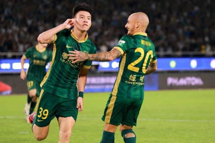 华体会app下载入口-2026赛季中超前瞻:争冠集团阵容庞大,“闯入者”雄心勃勃!